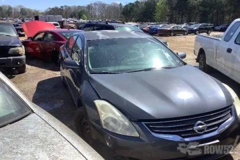 Photo of 2010 Nissan Altima