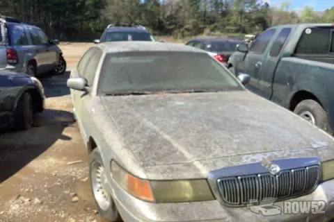 Photo of 2000 Mercury Grand Marquis