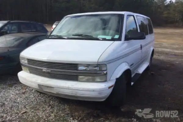 Photo of 1999 Chevrolet Astro