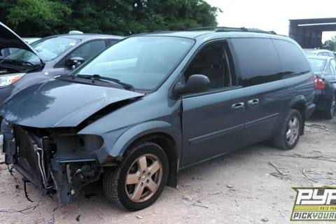 Photo of 2005 Dodge Grand Caravan