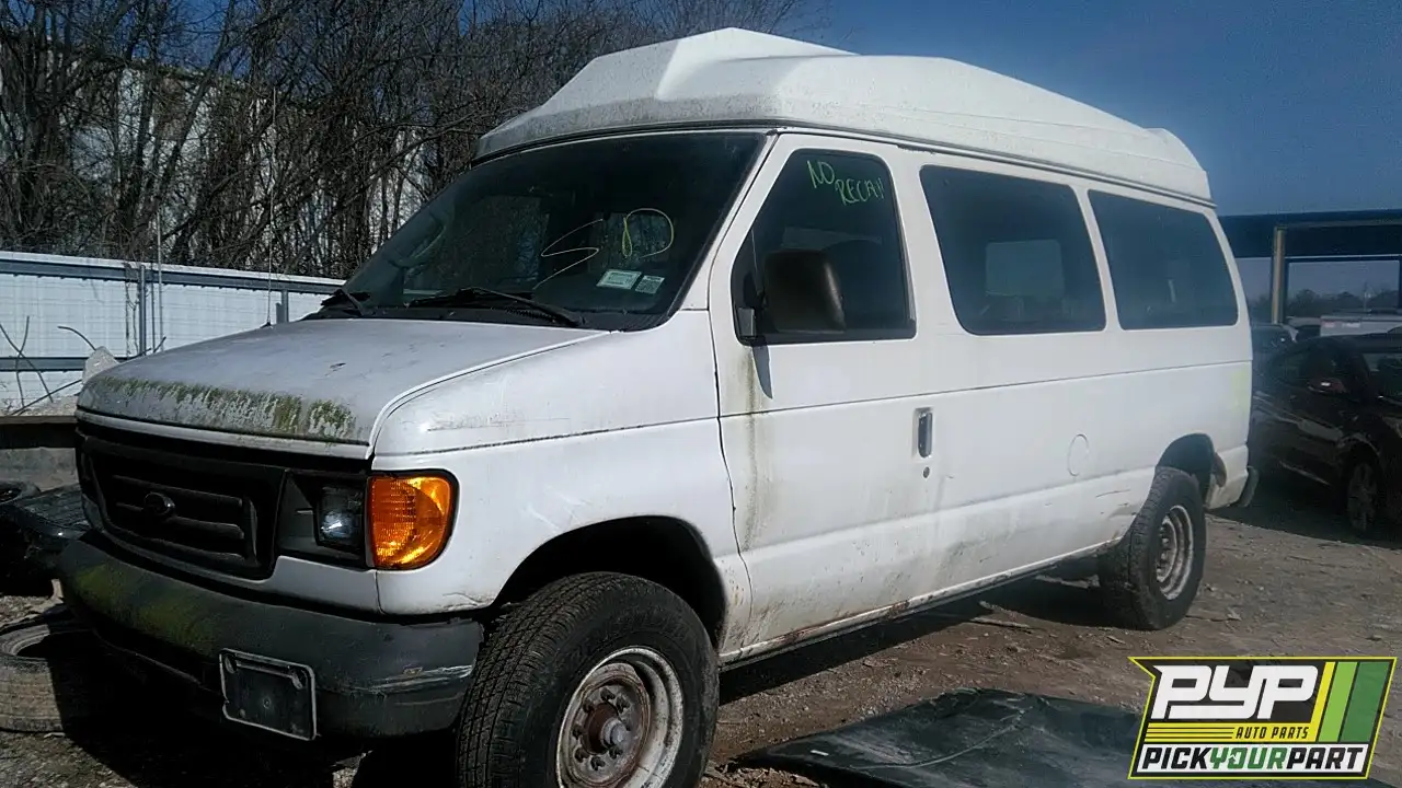Photo of 2004 Ford E-250