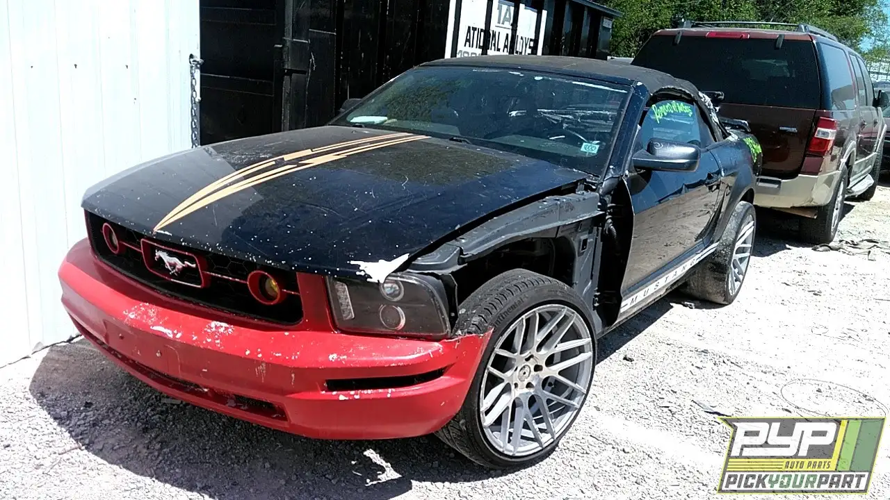 Photo of 2005 Ford Mustang