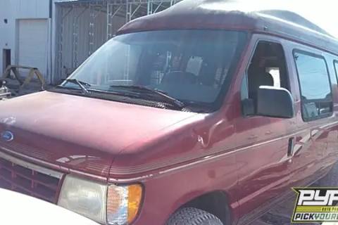 Photo of 1996 Ford E-150 Econoline