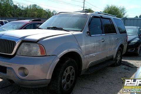 Photo of 2003 Lincoln Navigator