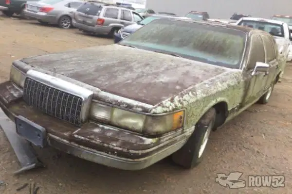 Photo of 1994 Lincoln Town Car