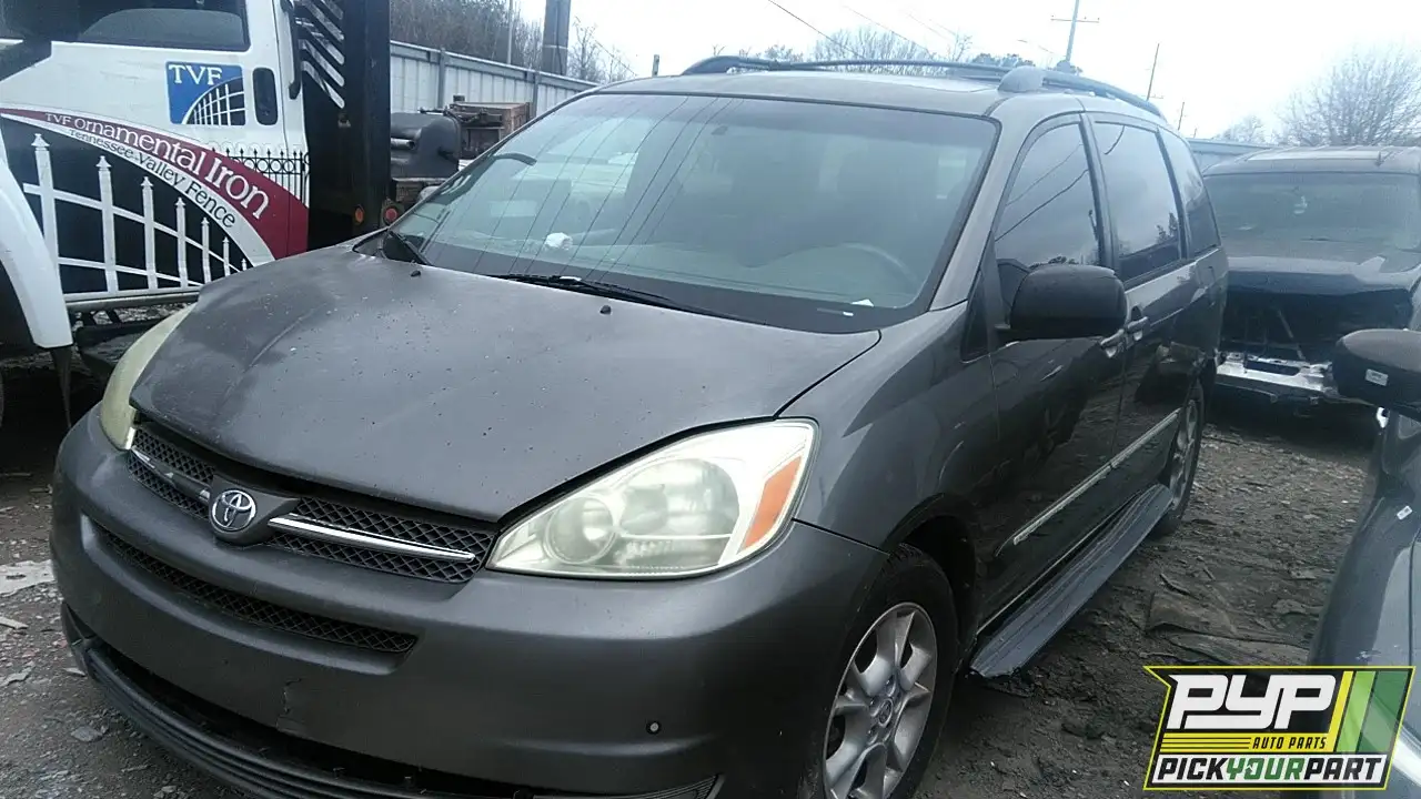 Photo of 2004 Toyota Sienna