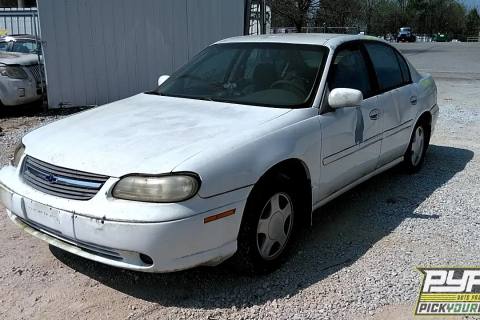 Photo of 2000 Chevrolet Malibu