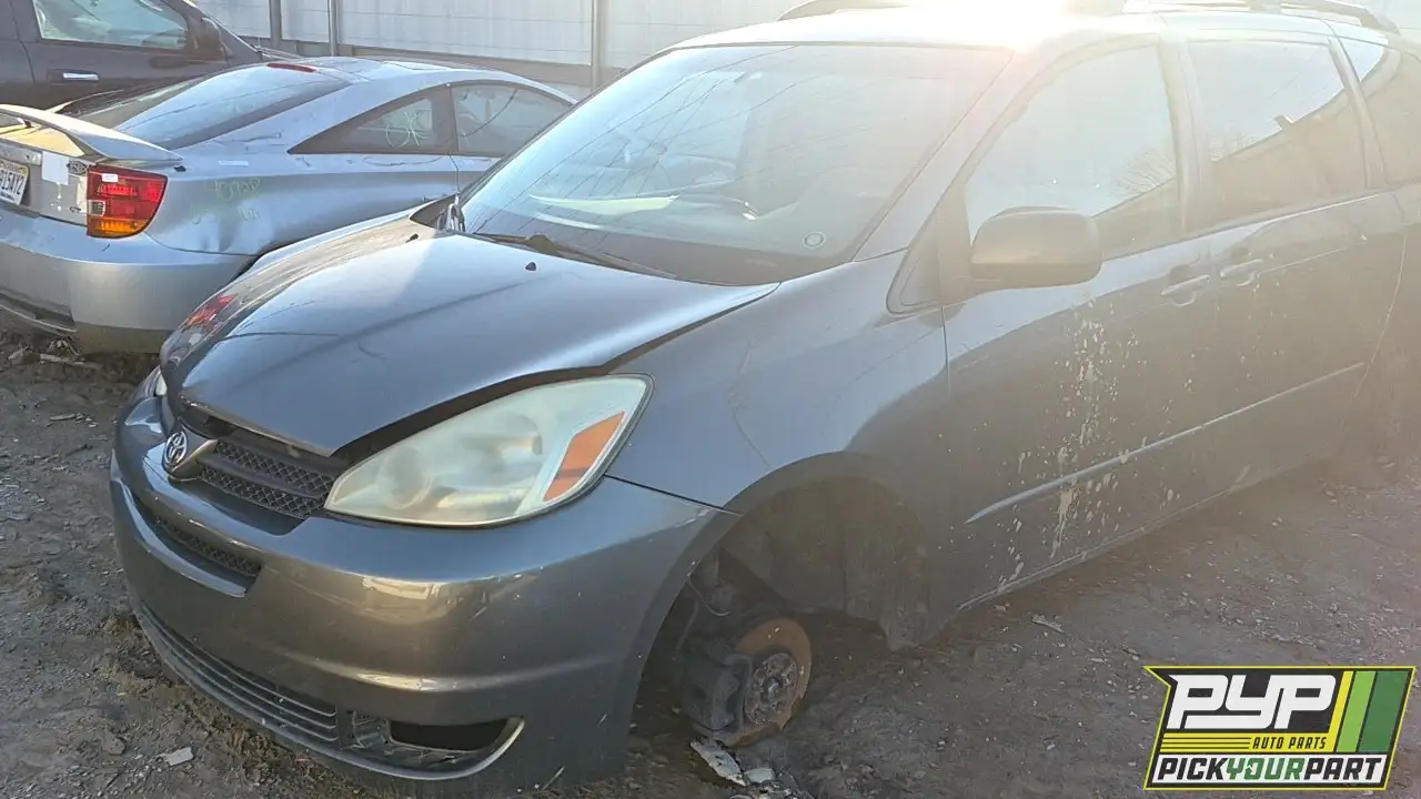 Photo of 2005 Toyota Sienna