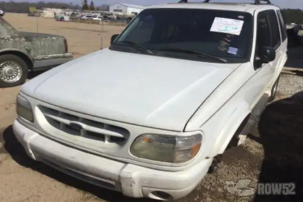 Photo of 1999 Ford Explorer