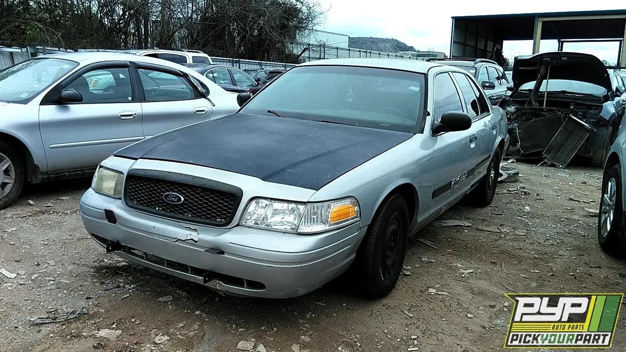 Photo of 2003 Ford Crown Victoria
