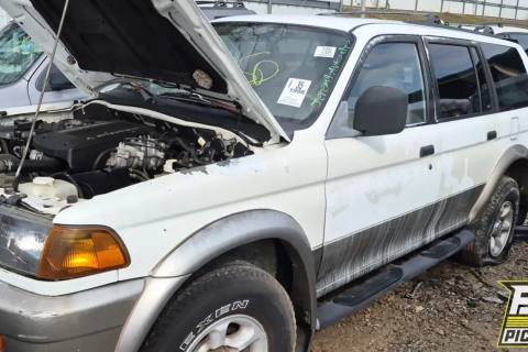 Photo of 1998 Mitsubishi Montero Sport