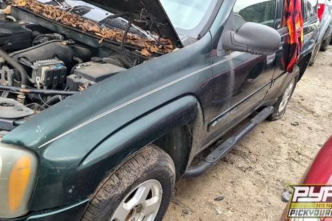 Photo of 2002 Chevrolet Trailblazer