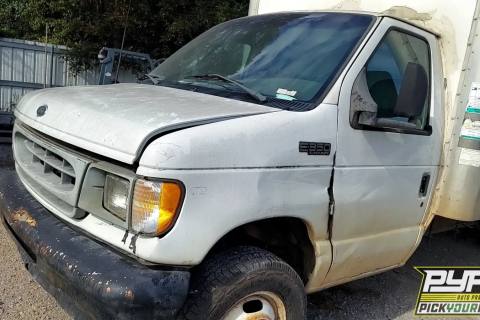Photo of 2002 Ford Econoline