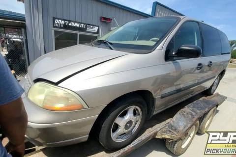 Photo of 2003 Ford Windstar