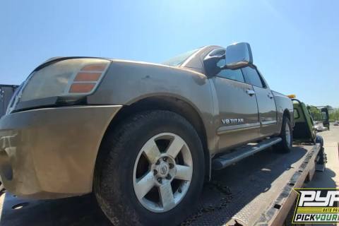 Photo of 2005 Nissan Titan
