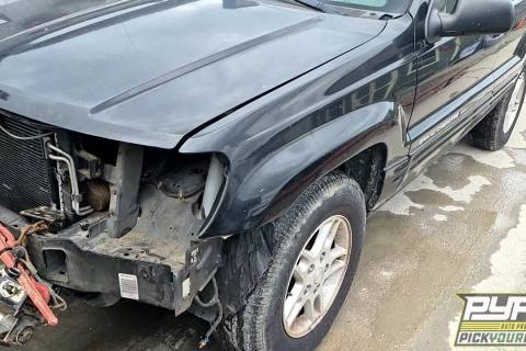 Photo of 2004 Jeep Grand Cherokee