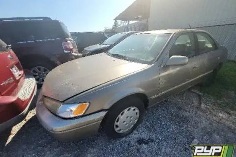 Photo of 1999 Toyota Camry