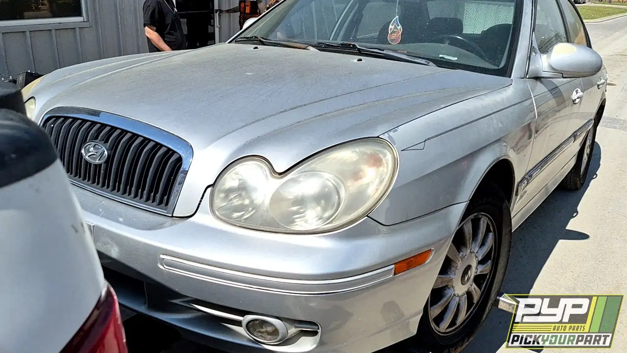 Photo of 2004 Hyundai Sonata