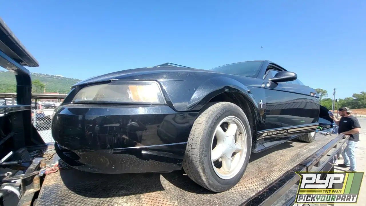 Photo of 2000 Ford Mustang
