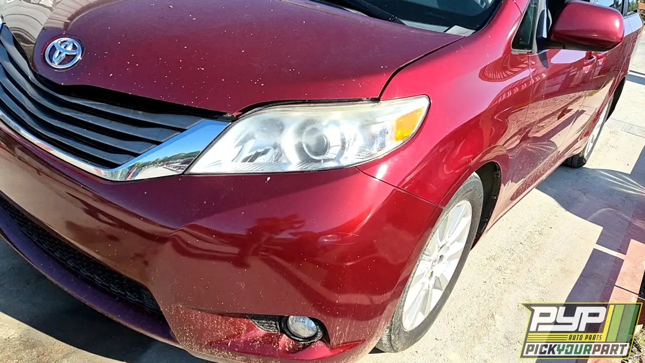 Photo of 2012 Toyota Sienna