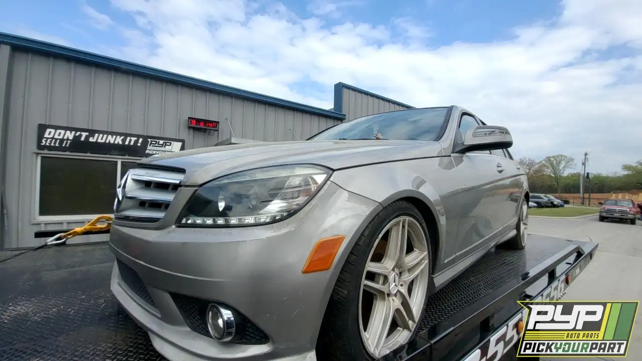 Photo of 2009 Mercedes-Benz C300