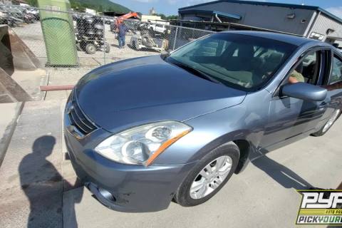 Photo of 2011 Nissan Altima