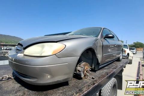 Photo of 2003 Ford Taurus