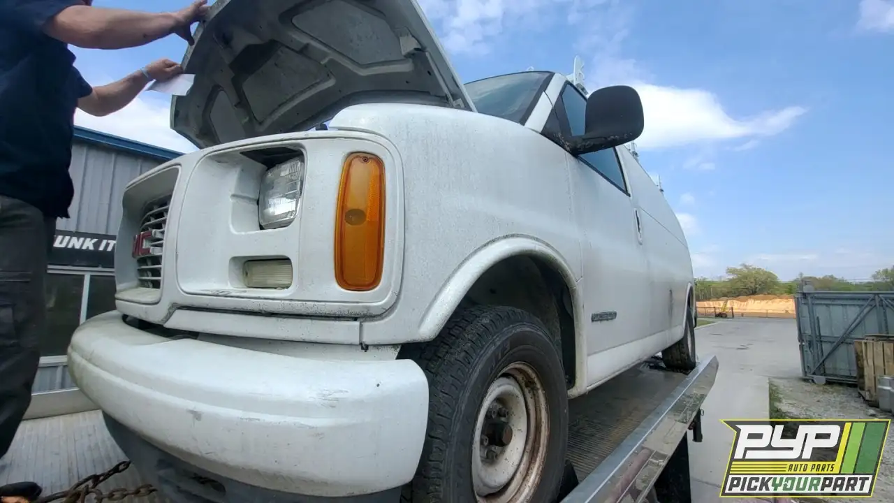 Photo of 2001 Gmc Savana 1500