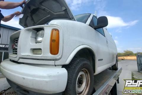 Photo of 2001 Gmc Savana 1500