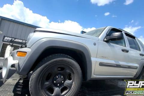 Photo of 2004 Jeep Liberty