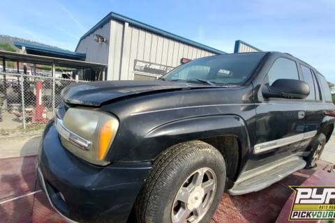 Photo of 2002 Chevrolet Trailblazer