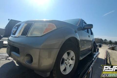 Photo of 2005 Nissan Pathfinder