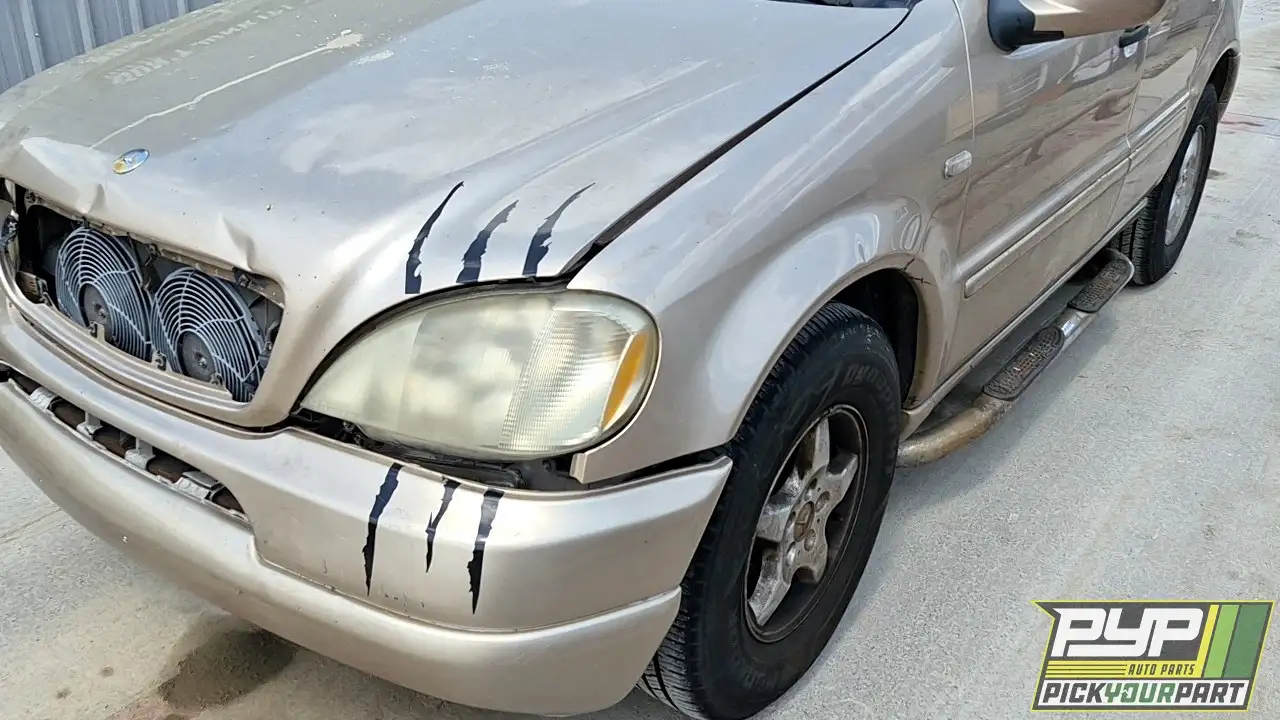 Photo of 2001 Mercedes-Benz Ml320