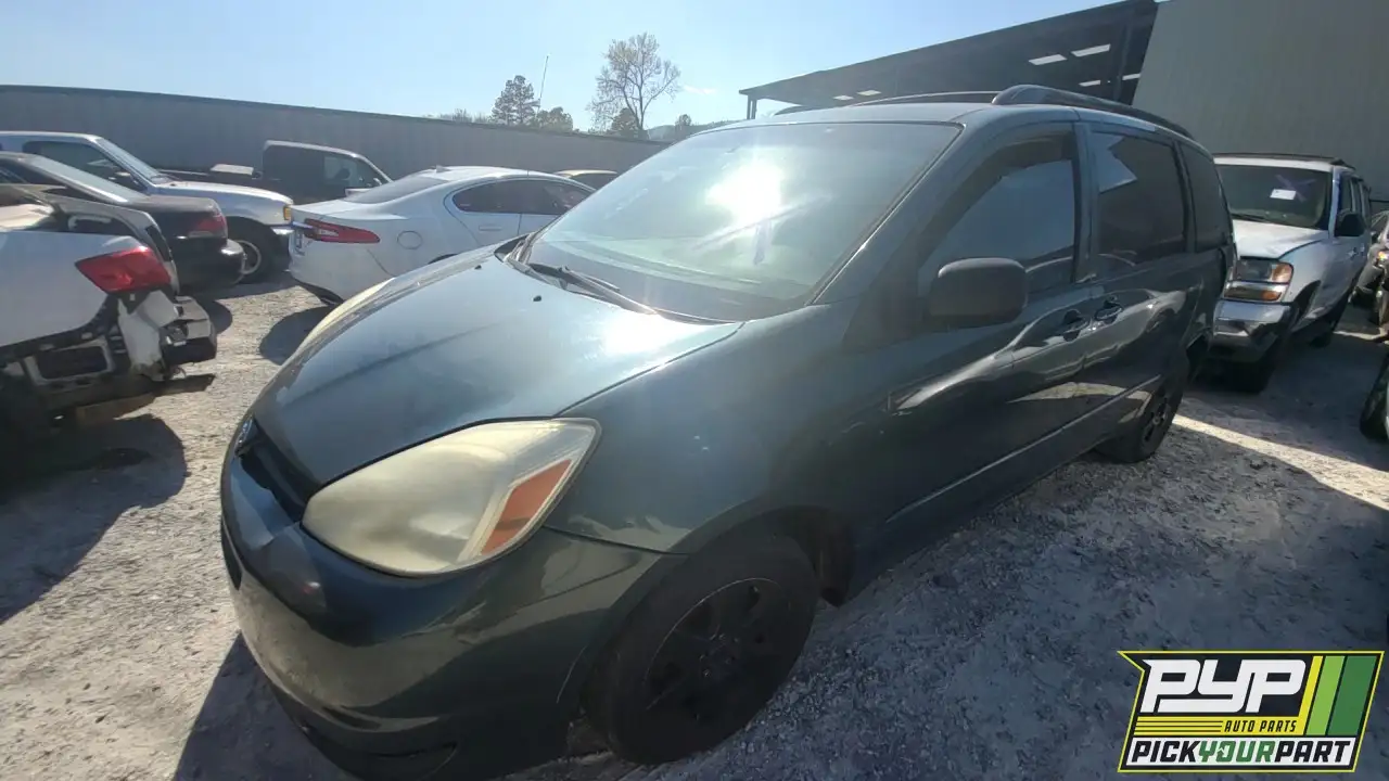 Photo of 2005 Toyota Sienna
