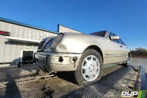 Photo of 1998 Mercedes-Benz E320