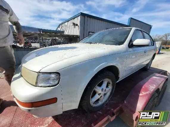 Photo of 1999 Nissan Maxima