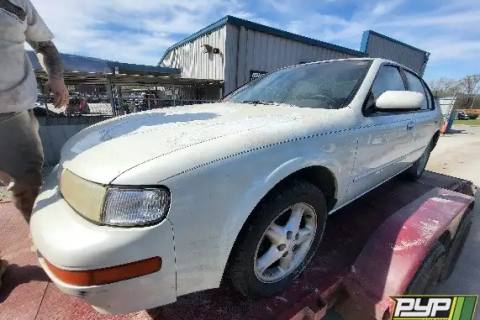 Photo of 1999 Nissan Maxima