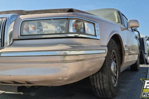 Photo of 1996 Lincoln Town Car