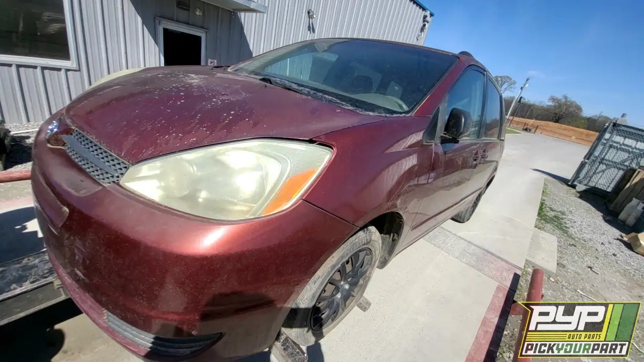Photo of 2005 Toyota Sienna