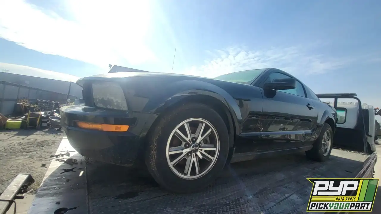 Photo of 2005 Ford Mustang