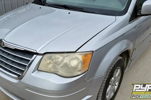 Photo of 2009 Chrysler Town & Country