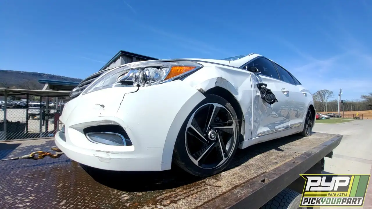Photo of 2013 Hyundai Azera