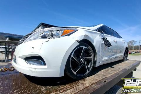 Photo of 2013 Hyundai Azera
