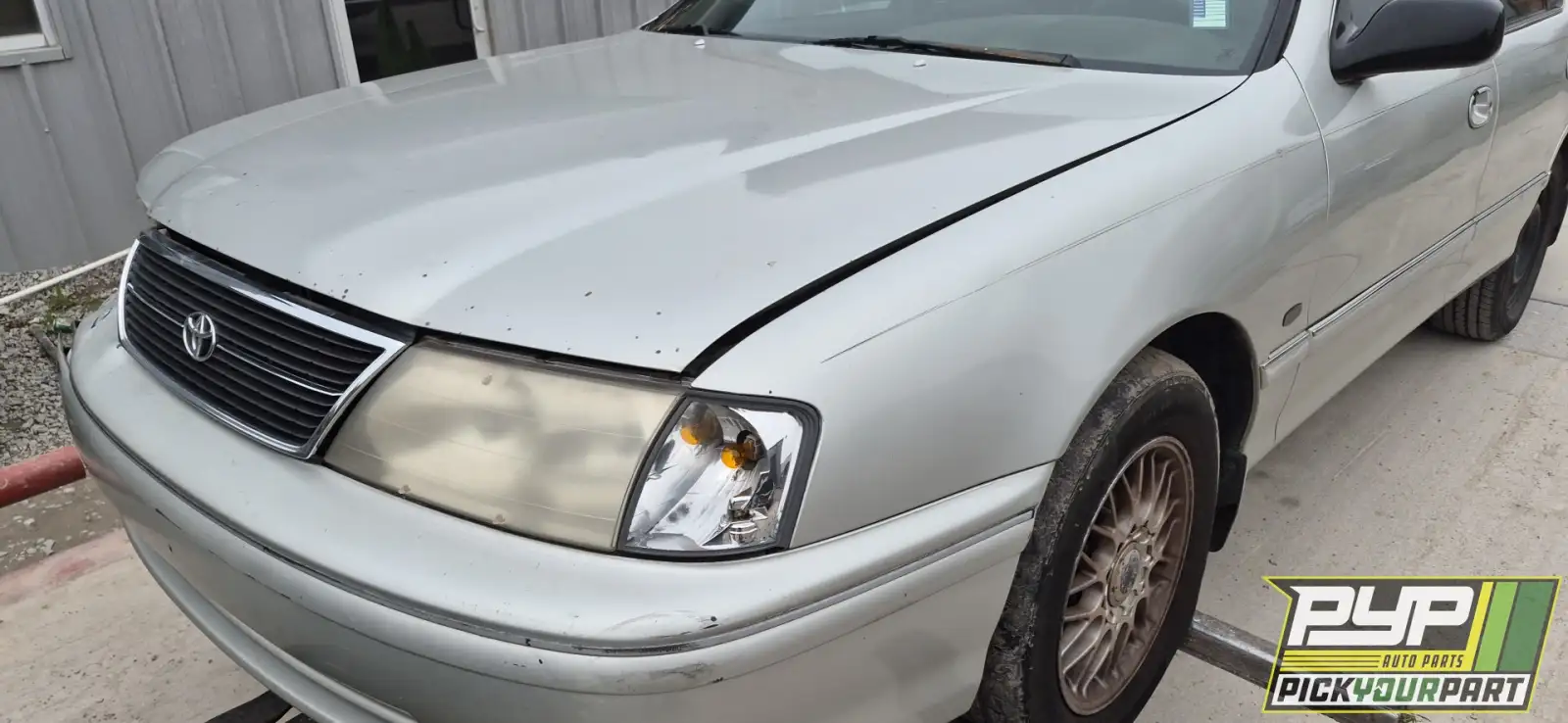 Photo of 1999 Toyota Avalon