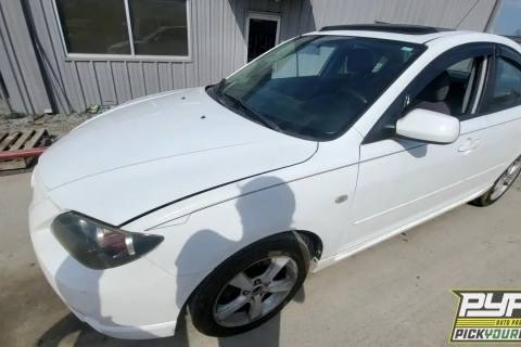 Photo of 2004 Mazda 3