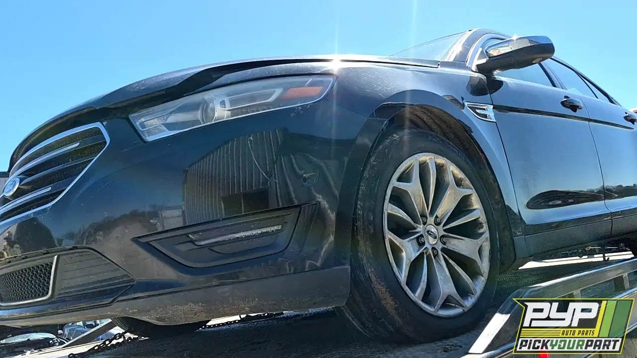 Photo of 2015 Ford Taurus