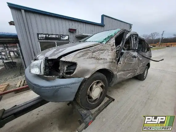 Photo of 1998 Toyota Sienna