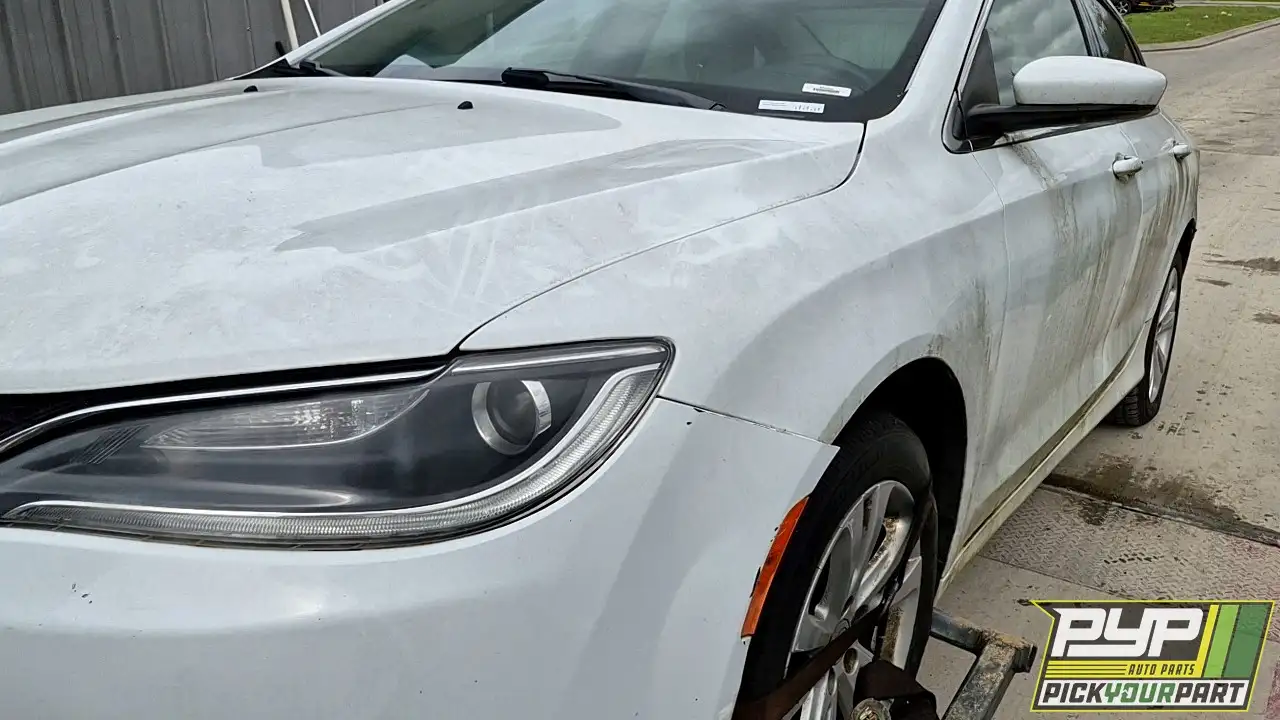 Photo of 2015 Chrysler 200