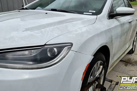 Photo of 2015 Chrysler 200
