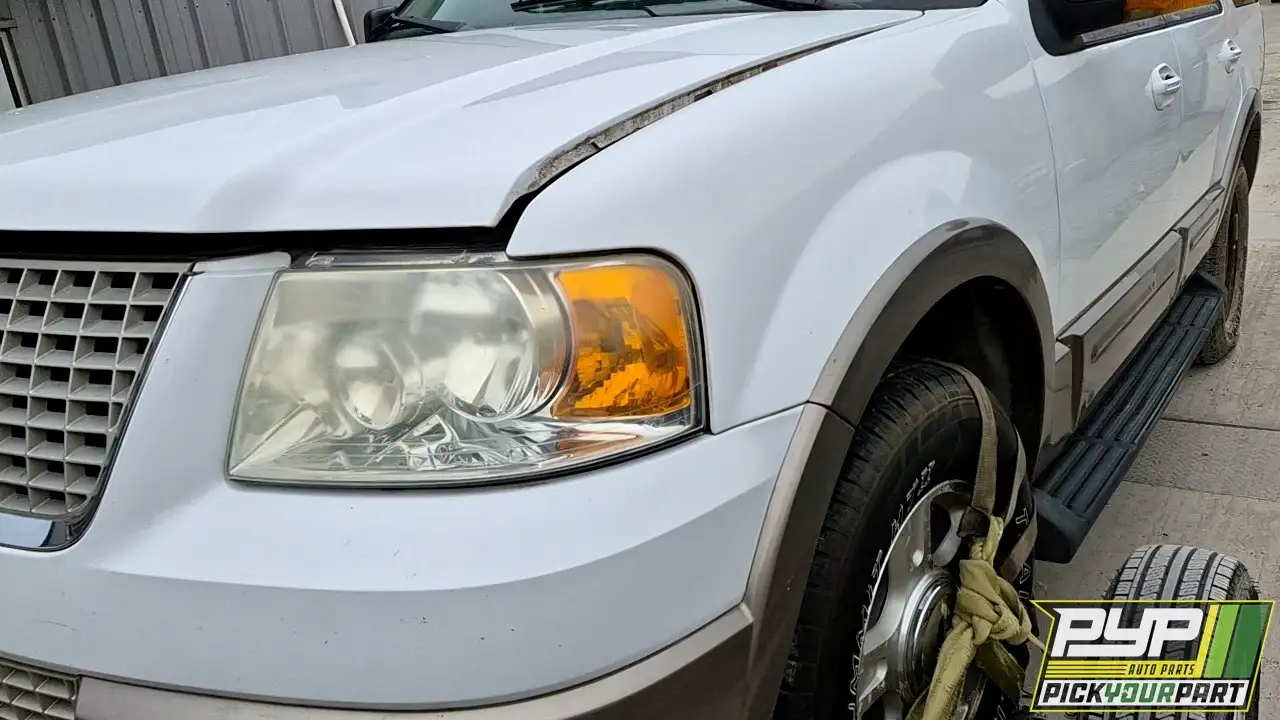 Photo of 2003 Ford Expedition